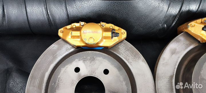 Brembo 350z fairlady z