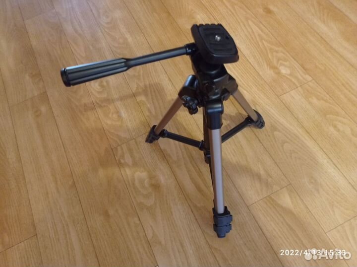 Штатив-трипод напольный Velbon CX-200