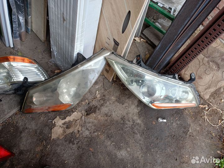 Фары на нисан муроно