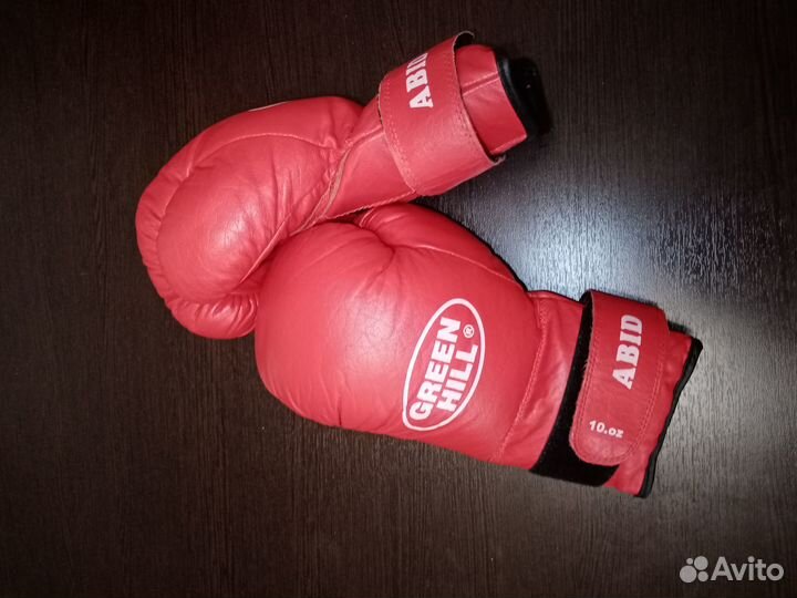 Боксерские перчатки 12 oz и 10oz