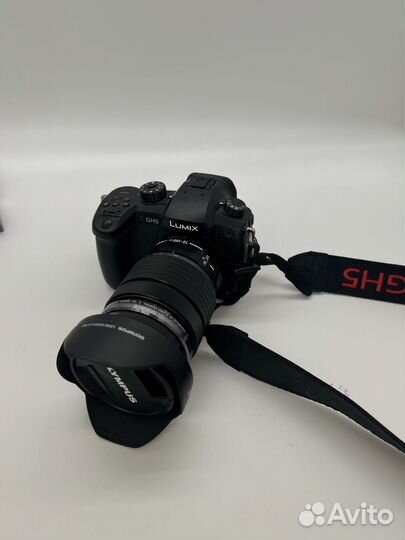 Камера Lumix GH5 + объектив Olympus12-100mm f/4.0