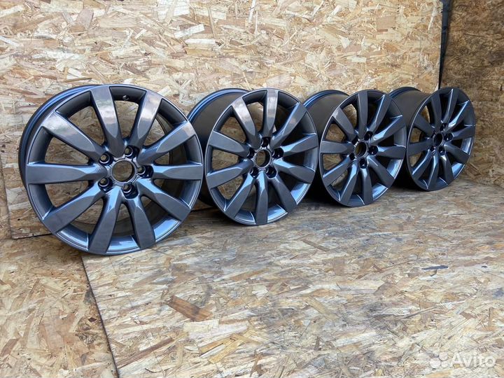 Комплект дисков R17 Audi A4 B8