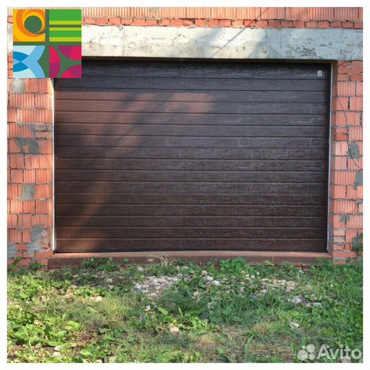 Секционные ворота для гаража alutech
