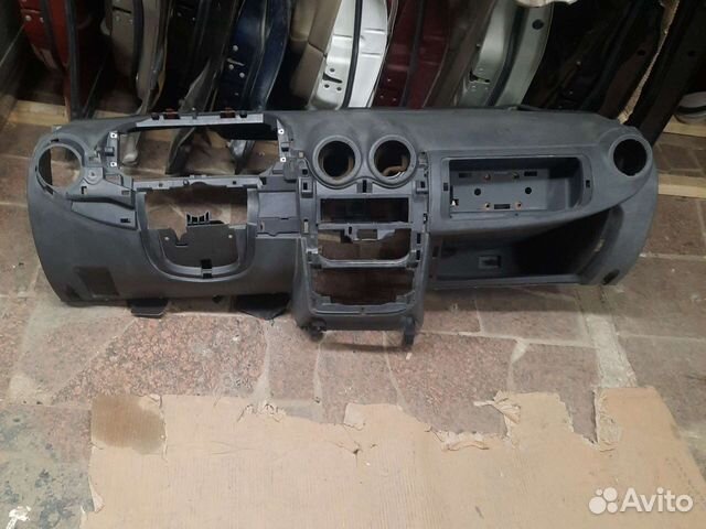 Торпедо переднее Renault Duster HSA 2010-2015