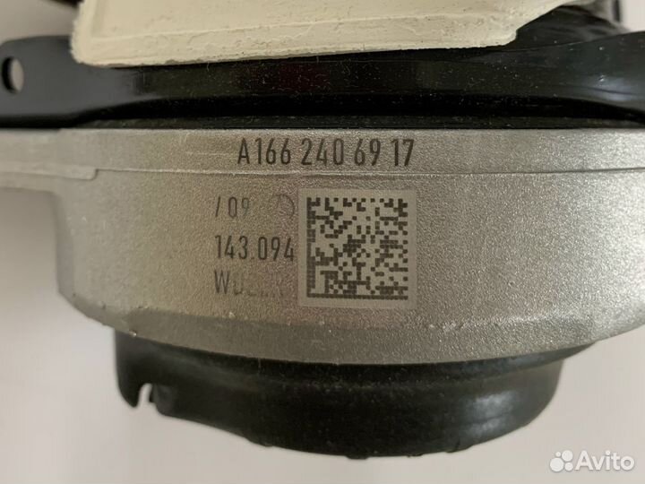 Опора двигателя правая Mercedes A1662406917