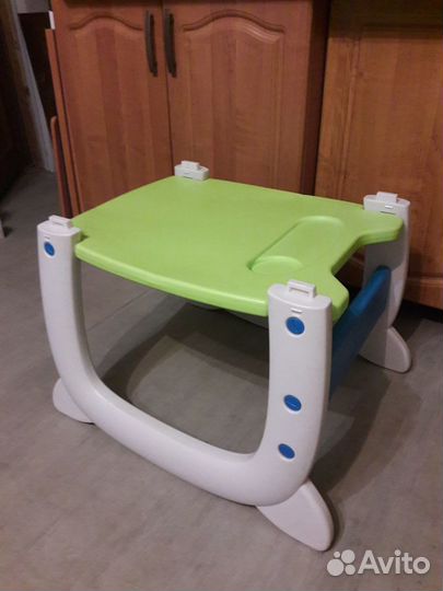 Столик и стульчик детские
