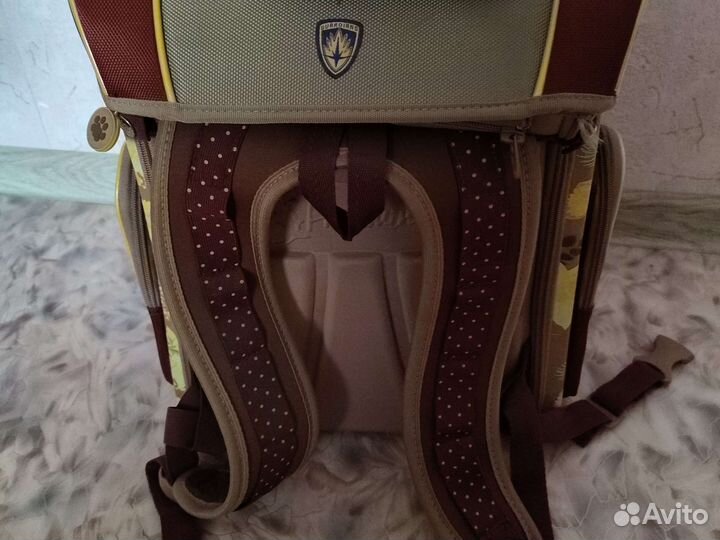 Рюкзак школьный