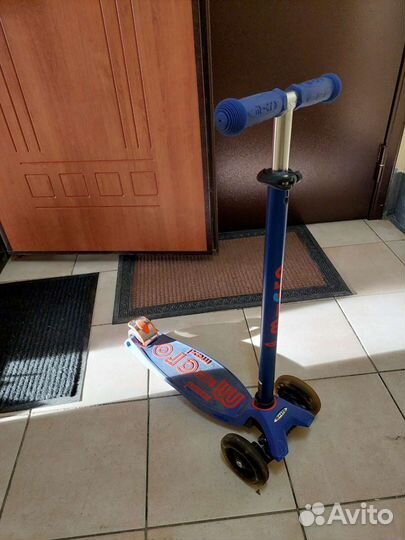 Самокат Maxi Micro Deluxe LED