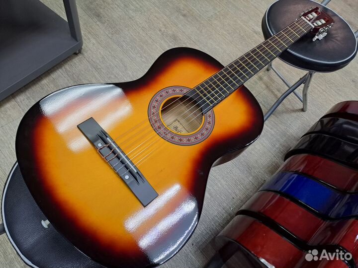 Гитара классическая с нейлоновыми струнами