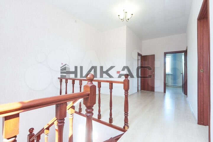 Коттедж 177,5 м² на участке 9,3 сот.