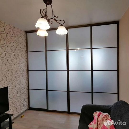 Раздвижная межкомнатная перегородка