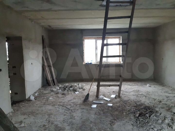 Дом 350 м² на участке 24 сот.