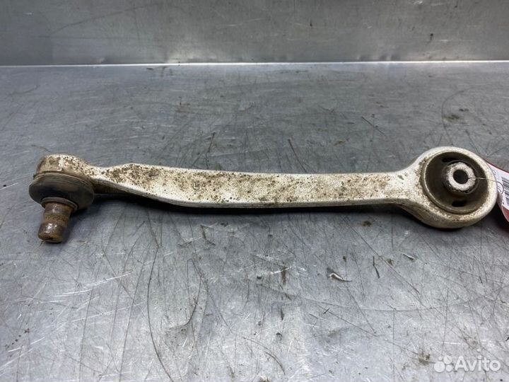 Рычаг передний верхний левый передний Volkswagen