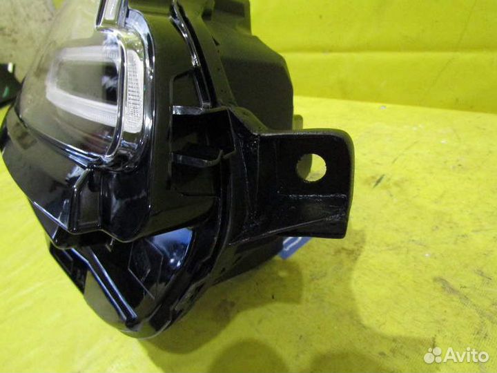 Фара правая Range Rover Velar 17-20г 76190