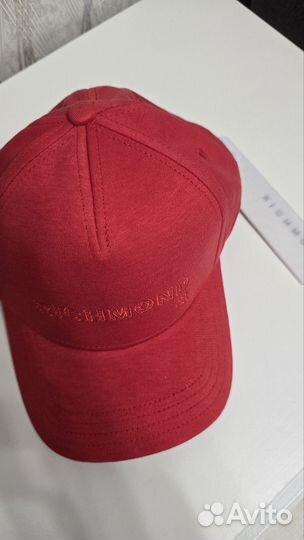 Richmond. Красная кепка новая. Унисекс