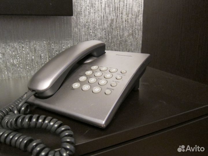 Телефон проводной Panasonik KX-TS2350RU