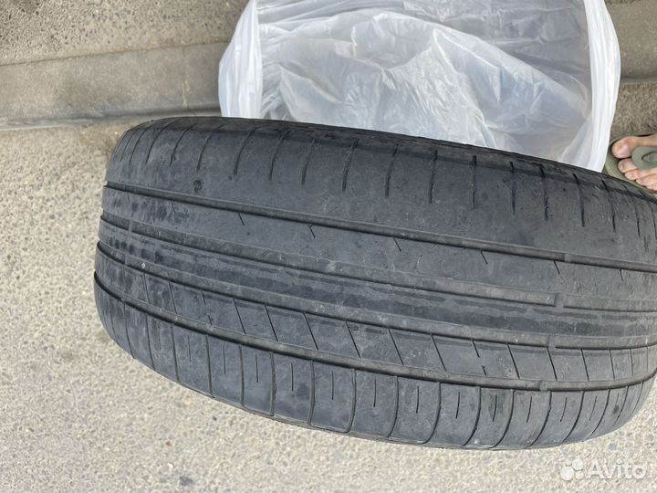 Goodyear EfficientGrip Performance 225/55 R17