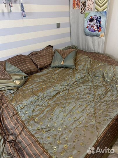 Покрывало 2спальное и чехлы на подушки
