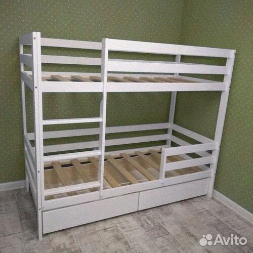 Кровать из массива двухъярусная 