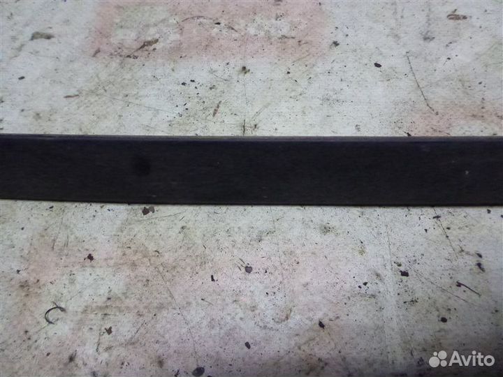 Уплотнитель стекла двери бархотка передний правый