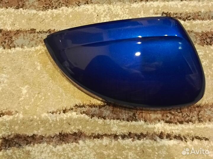Новая крышка правого зеркала VW Tiguan 2 синяя
