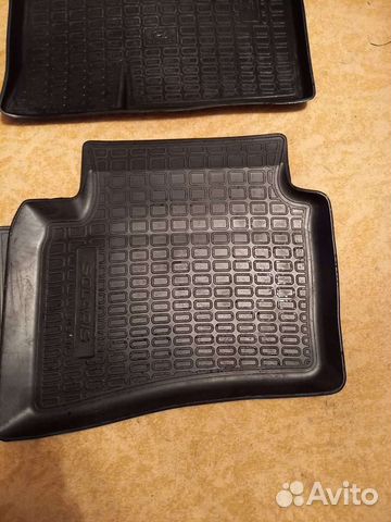 Автомобильные коврики резиновые