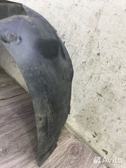 Подкрылок передний правый Opel Corsa C