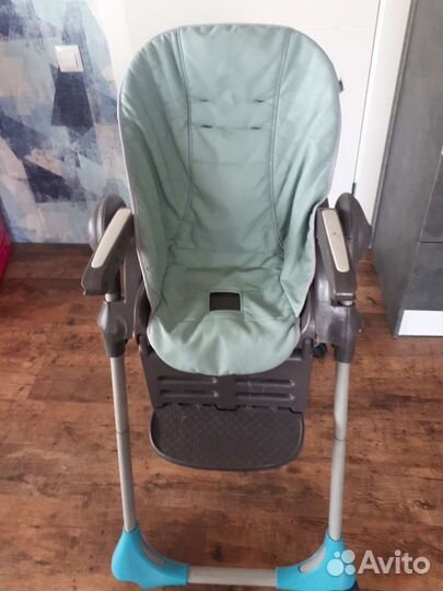 Детский стульчик для кормления