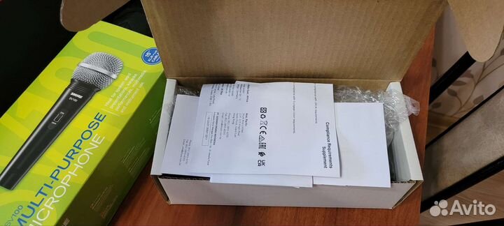 Микрофон Shure SV100