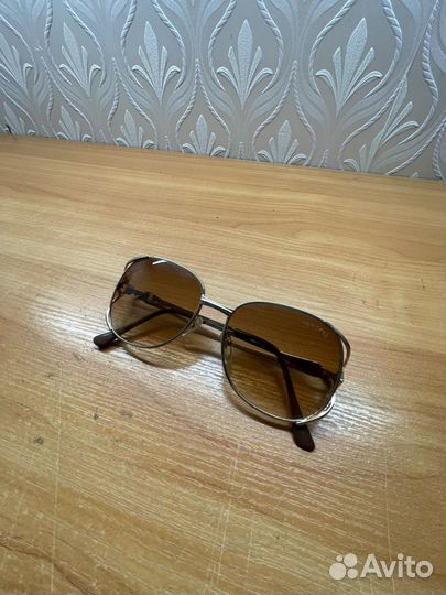 Солнцезащитные очки