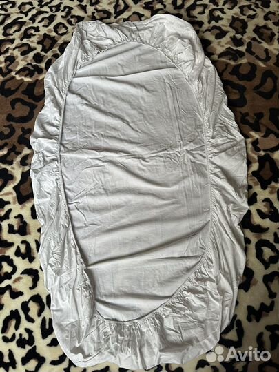 Простынь на резинке в детскую кроватку