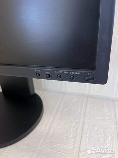 Монитор NEC MultiSync EA221WMe (3)