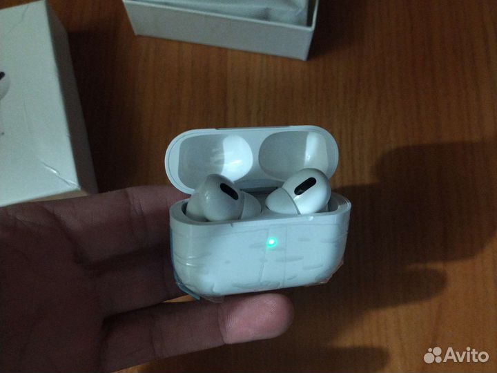 Airpods pro с шумоподавлением