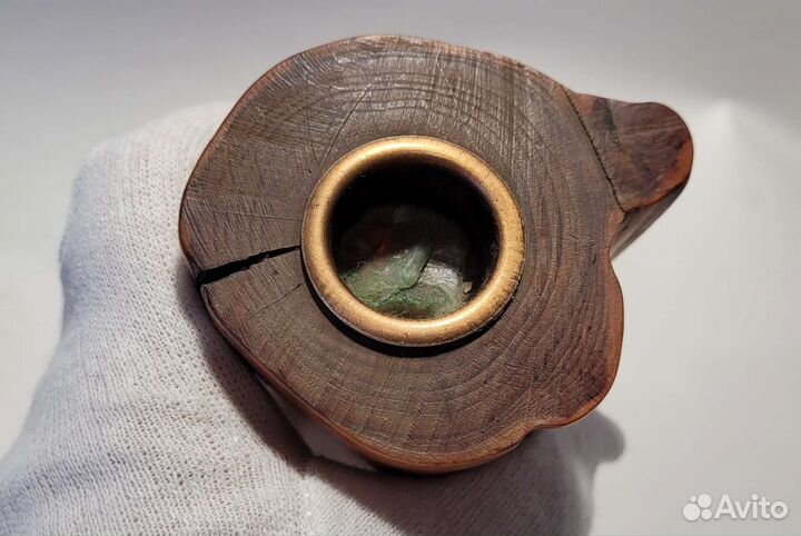 Старинный подсвечник