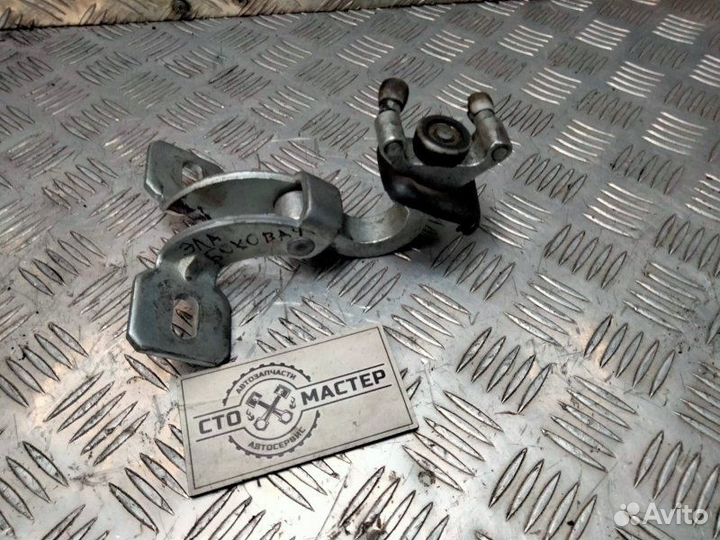 Ролик сдвижной двери правый средний Fiat Ducato