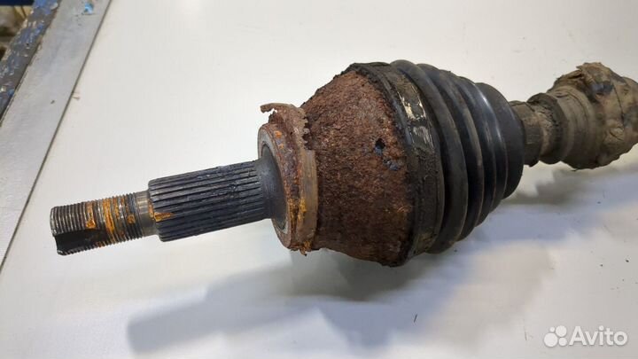 Полуось правая передняя Toyota RAV 4