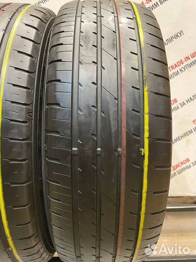 Dunlop Enasave RV504 215/60 R17 96H