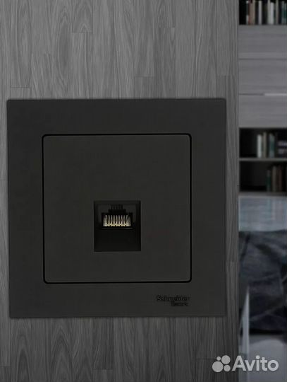 Новая Розетка компьютерная Schneider Шнайдер рамка