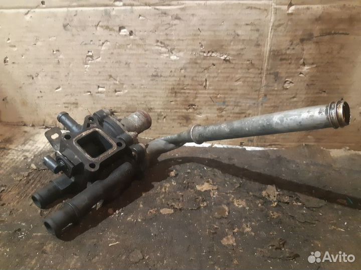 Корпус термостата Opel Astra H