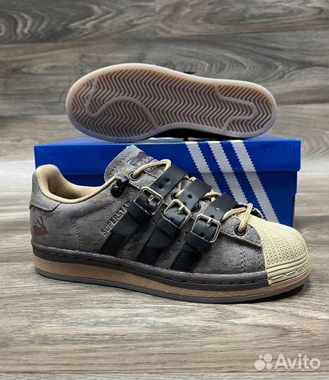 Adidas supestar rabbit hole