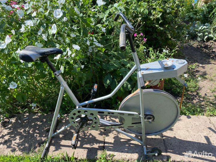 Велотренажер