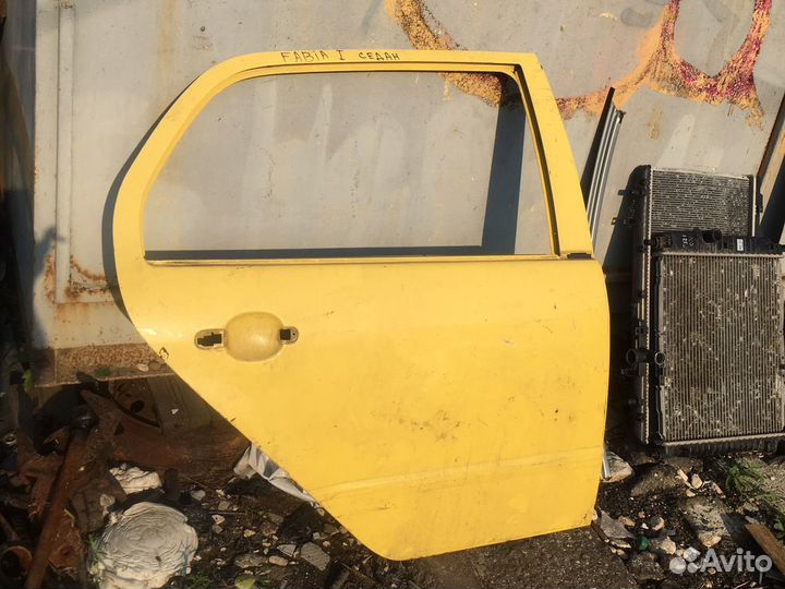 Дверь задняя правая Skoda Fabia 1
