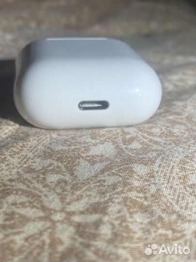 Беспроводные наушники Apple AirPods 2