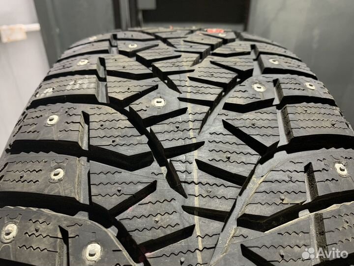 Bridgestone Blizzak Spike-02 225/50 R17 94T