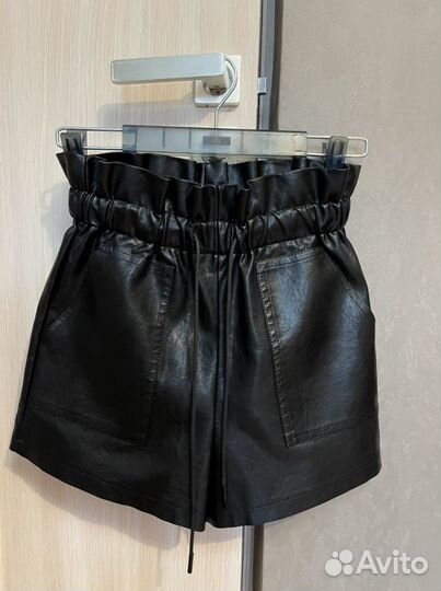 Шорты женские