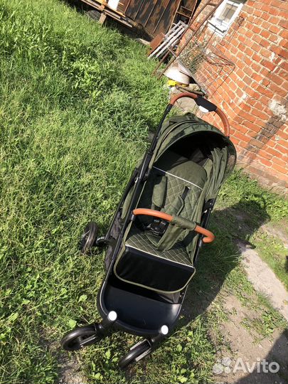 Прогулочная коляска yoya