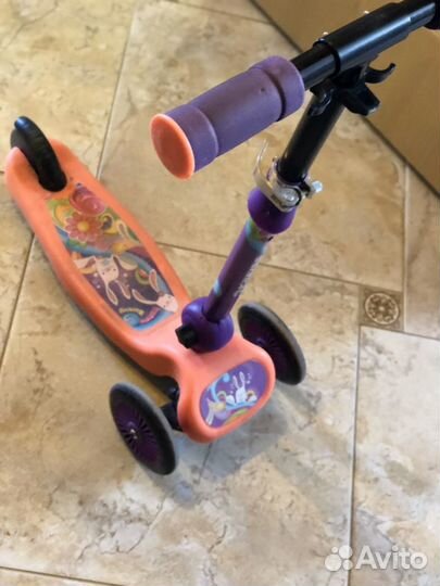 Детский трехколёсный самокат