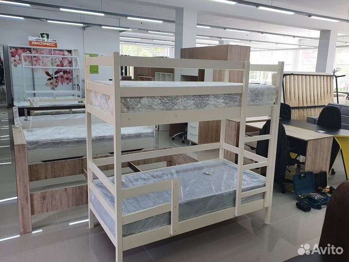 Кровать двухьярусная детская