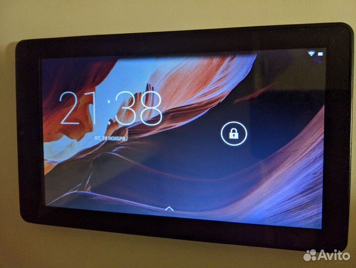 Планшет supra M722