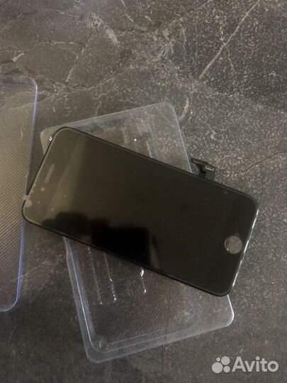Дисплей на iPhone 7